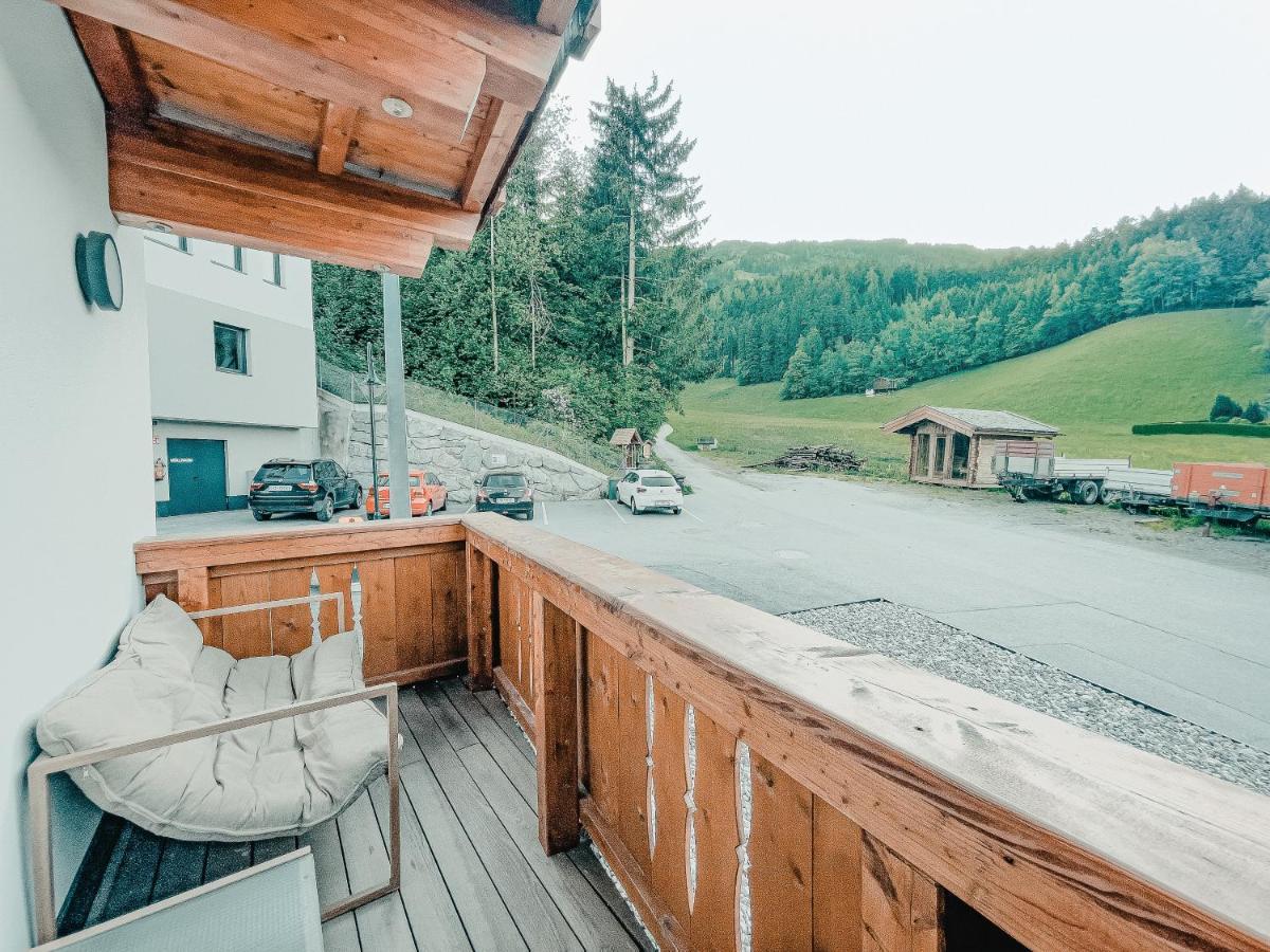 Oldwood Chalet - Balcony & Car Park By Alpenluxus Appartements Fügen Eksteriør billede